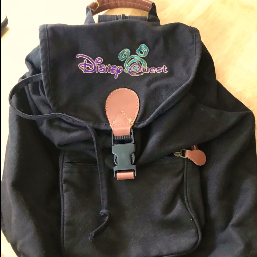 Vintage Disney Quest bag!
